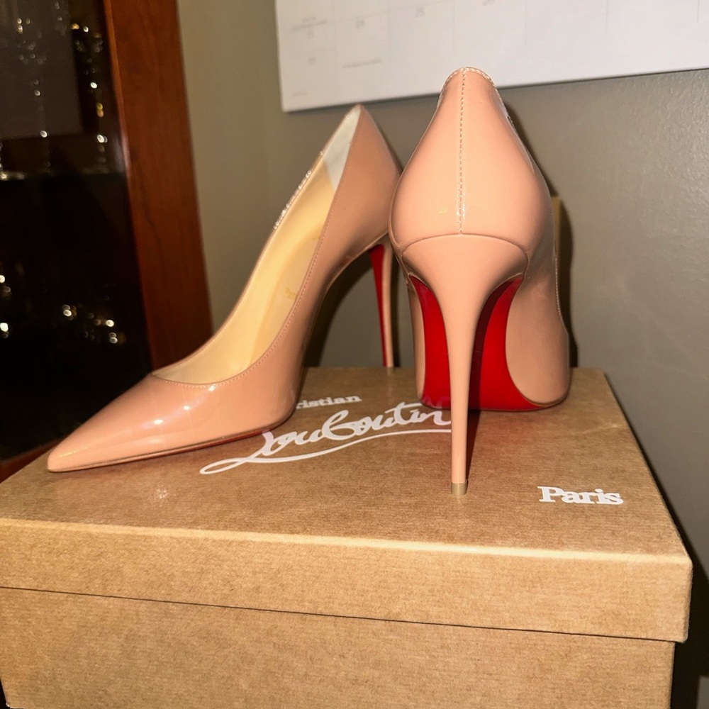 Christian Louboutin’s Kate BRAND NEW‼️